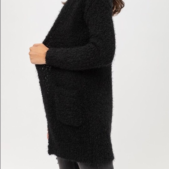 Black Soft & Fuzzy Long Cardigan w/ Pocket Detail - Picture 4 of 5